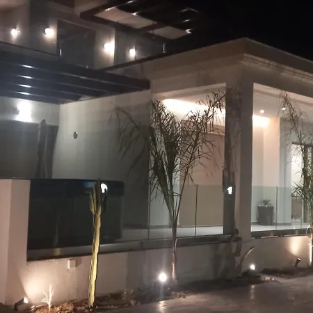 Апартаменты Alexa Luxury *
